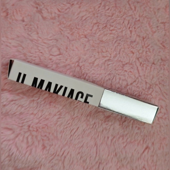 Il Makiage Black Card Ultra Black Waterproof Liquid Liner - Picture 2 of 2